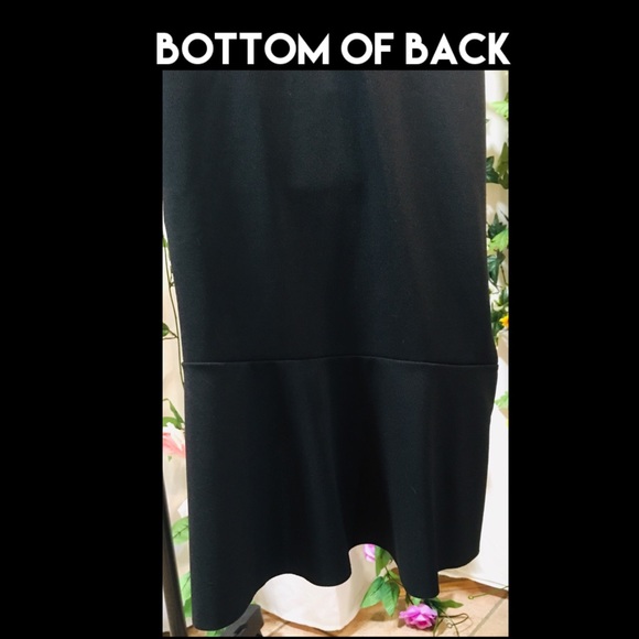 *Boohoo Night* off the shoulder belted dress π€ - Picture 6 of 9